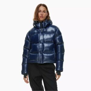 ARITZIA Super Puff Super Shorty Hi-Gloss Admiral Size S NEW